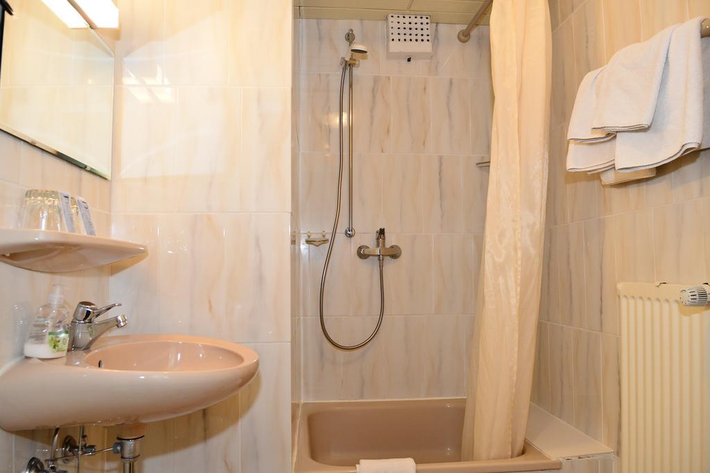 Landhotel Michaelishof ベルゲン エクステリア 写真