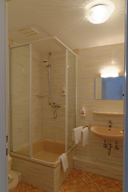 Landhotel Michaelishof ベルゲン エクステリア 写真